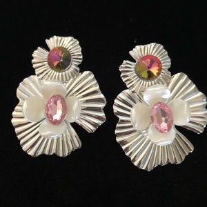 BNWT fashion statement earrings